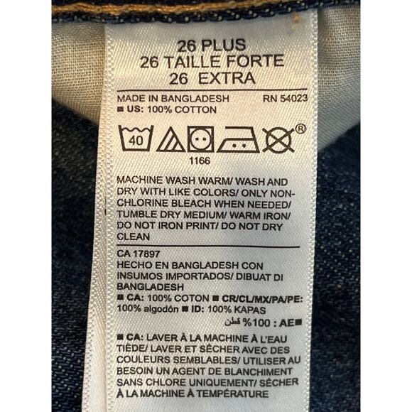 Old Navy NEW Plus Size Blue Cut Off OG High Rise Jean Shorts Size 26 Button Fly - Picture 6 of 8